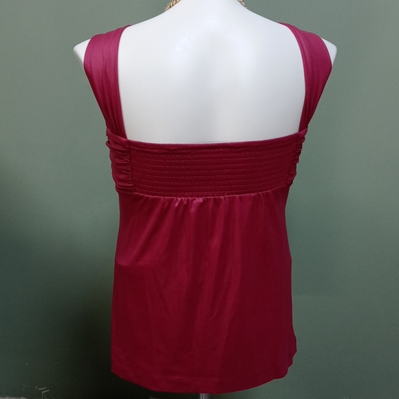 BCBGeneration Halter Top - Picture 5 of 10